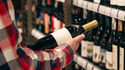 Cum se modifică etichetele de vin din decembrie 2023? 